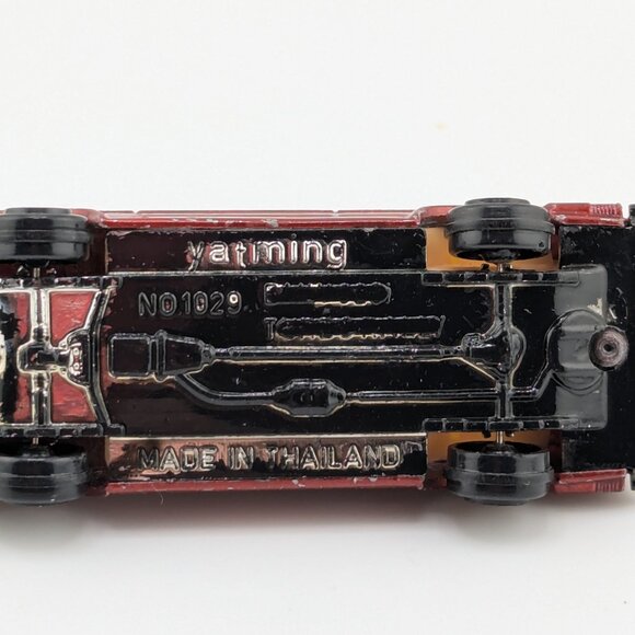 Yatming #1029 BMW 320i Turbo Rally – 1/64 Scale Diecast Car – Brown - Picture 5 of 5